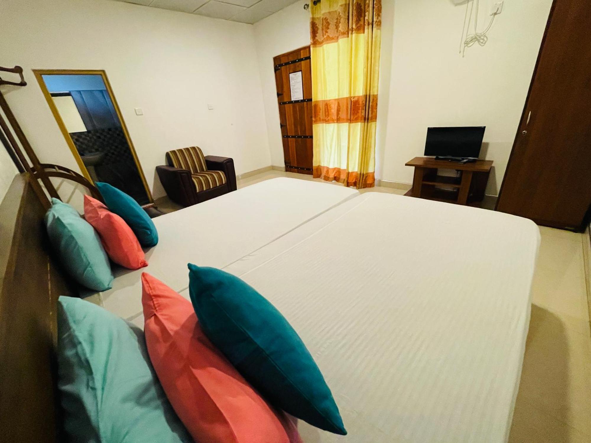 Tishan Holiday Resort Polonnaruwa Quarto foto