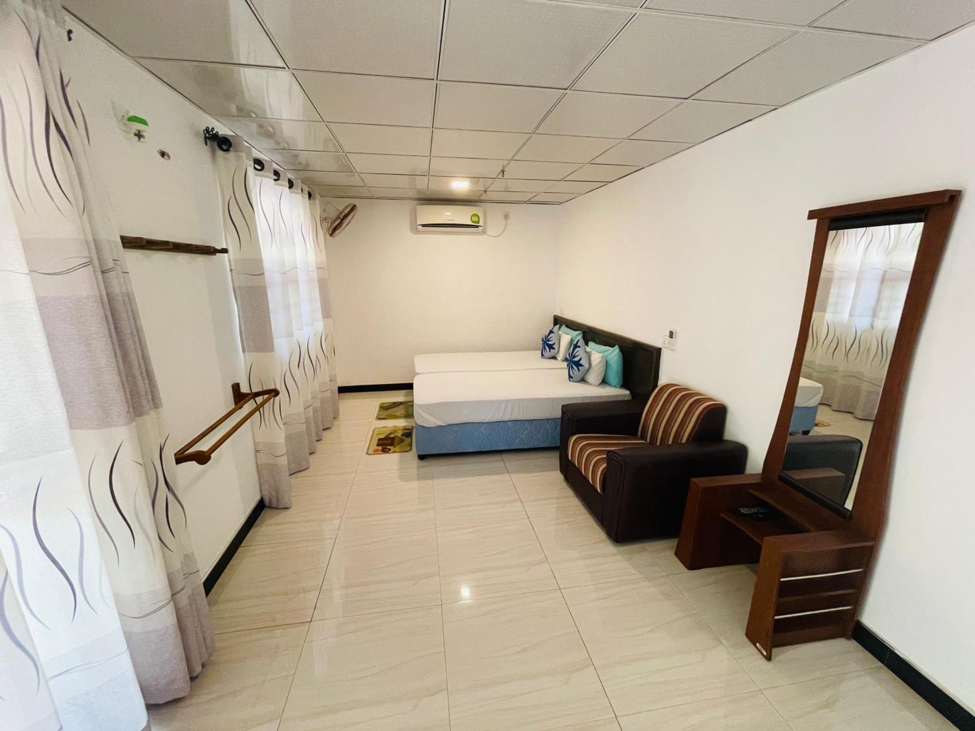 Tishan Holiday Resort Polonnaruwa Quarto foto