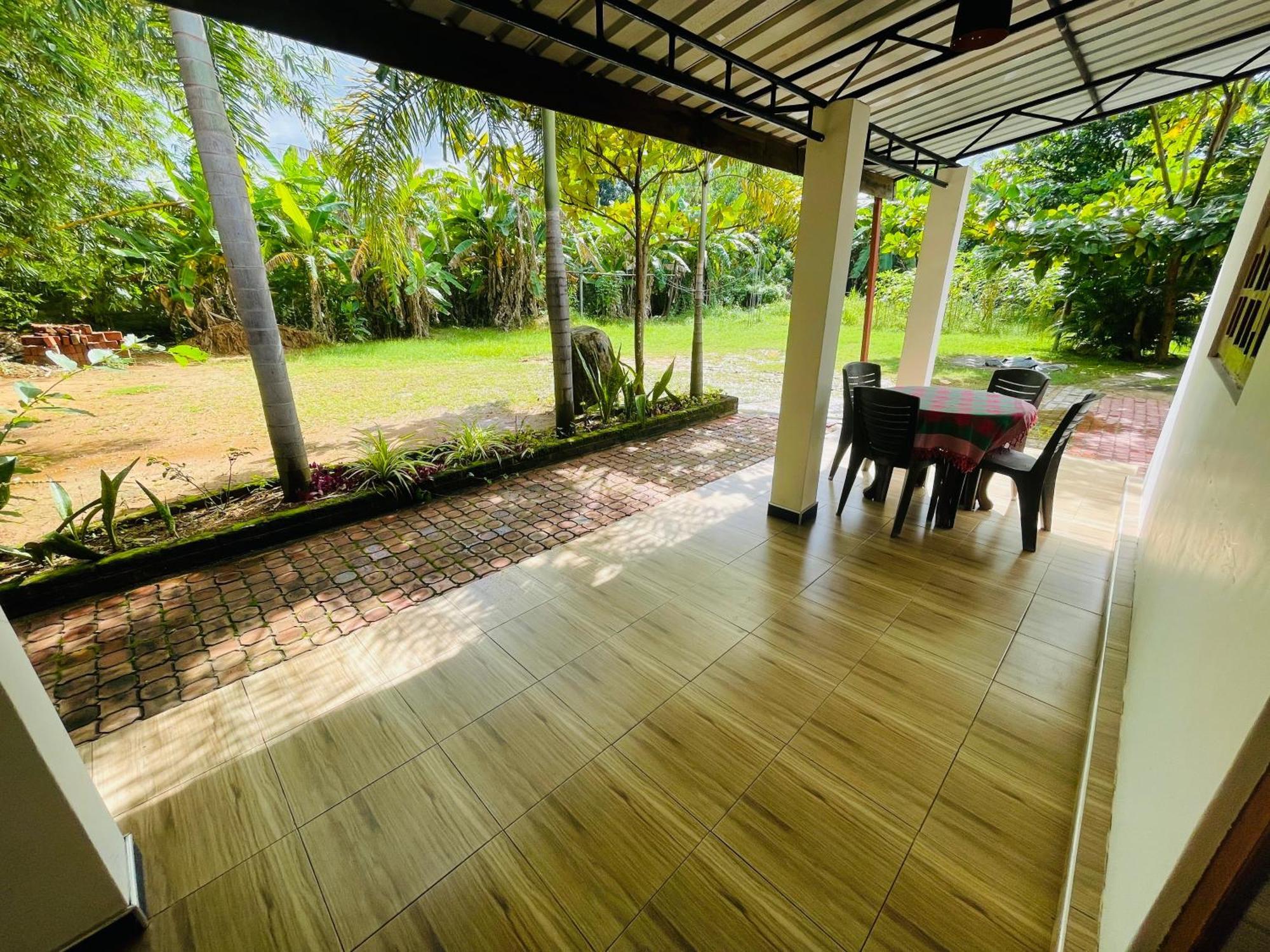 Tishan Holiday Resort Polonnaruwa Quarto foto
